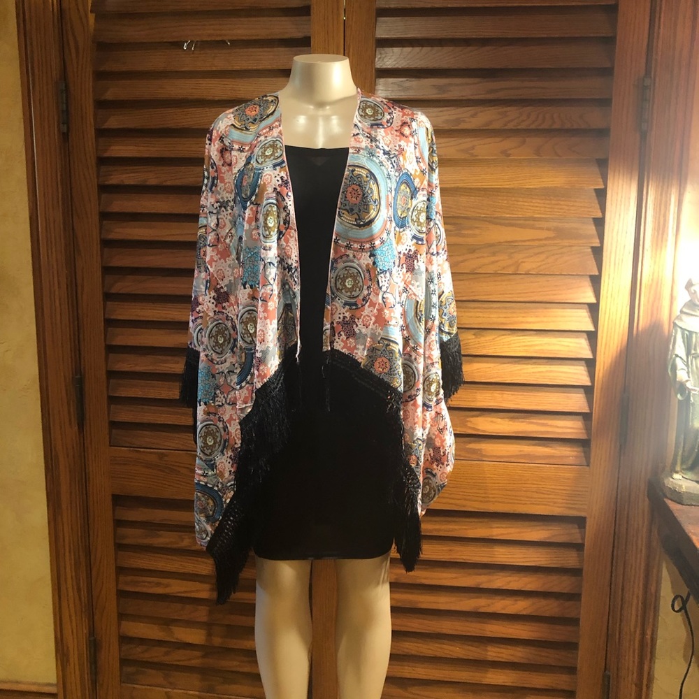 Women cardigan bohemian style with fringes